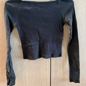Brandy Melville Black Ribbed Off the Shoulder Long-Sleeve Crop Top